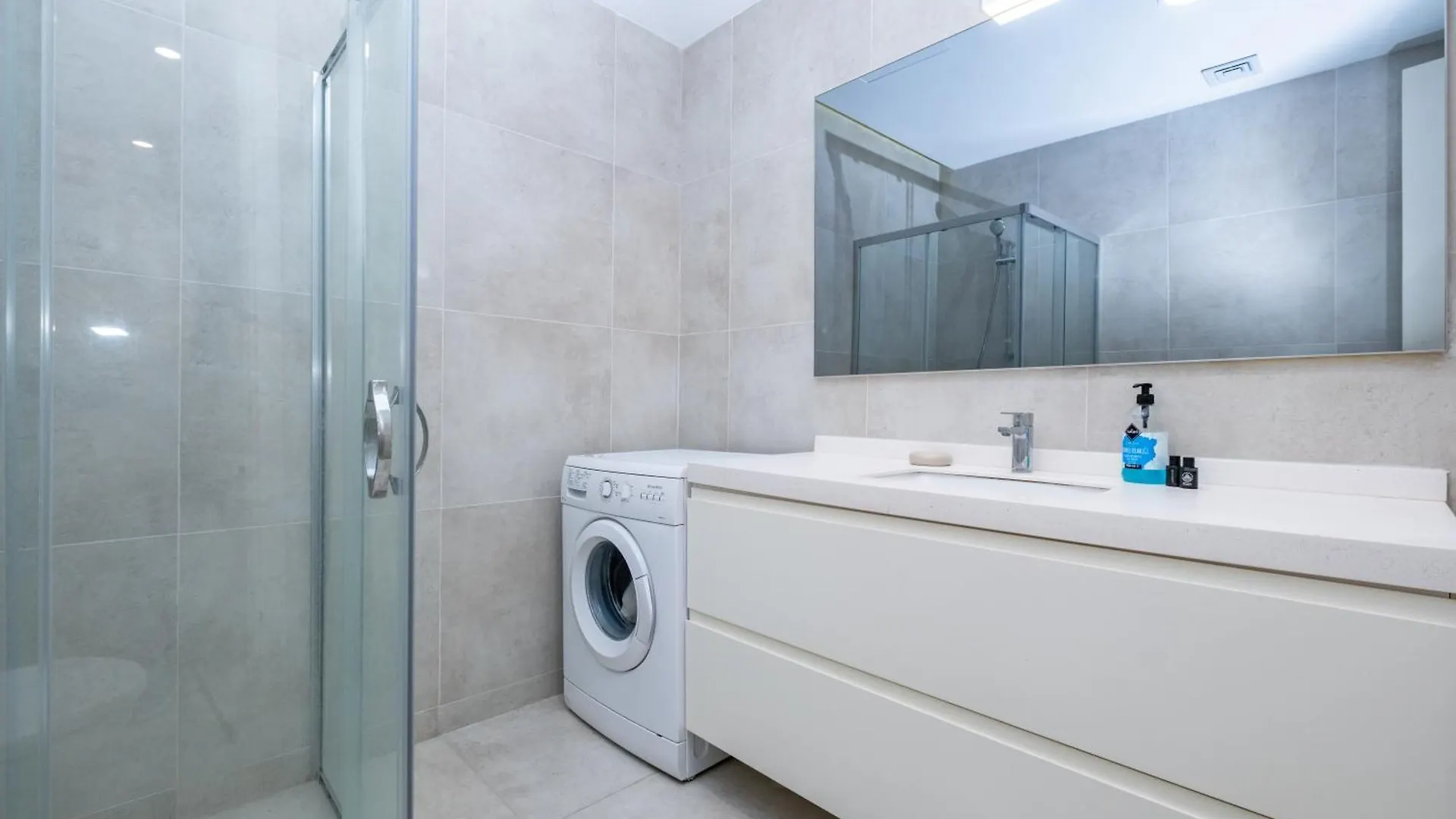 Lux Residence 1 Room 1 Saloon Estambul 0*,